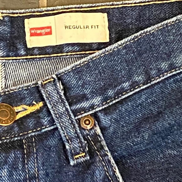 BNWOT Wrangler Jeans - Picture 4 of 7